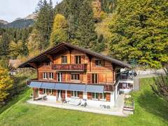 Ferienwohnung - Ferienwohnung Chalet uf Duft