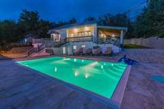 Ferienhaus, Exklusive Unterkunft - Villa Stingray - Ferienunterkunft in Grizane (10 Personen)