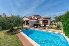 Ferienhaus - Villa Lucas - Ferienunterkunft in Novigrad (8 Personen)