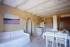 Ferienwohnung - Ferienresort Baia de Bahas Residence Golfo Aranci - Type Bilo 4 - Appartement in Golfo Aranci (4 Personen)