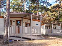 Ferienhaus - Ferienhaus Camping Village Mare Pineta 4*