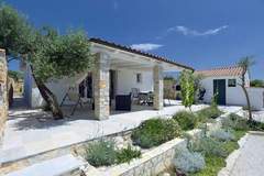 Ferienhaus, Exklusive Unterkunft - Villa Emily - Ferienunterkunft in Peroj (6 Personen)