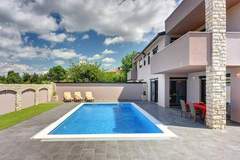 Ferienhaus, Exklusive Unterkunft - Villa Christine - Ferienunterkunft in Valbandon (10 Personen)