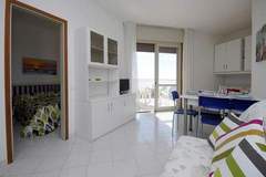 Ferienwohnung - Apartments Bianco Nero Lignano Sabbiadoro-B4 - Appartement in Lignano Sabbiadoro (4 Personen)