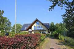 Ferienwohnung - Fewo 2 110 qm - Ferienunterkunft in Röbel/Müritz (6 Personen)