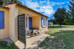 Ferienhaus - Chêne 2 plus - 4 pax - Ferienunterkunft in Saint-Savinien (4 Personen)