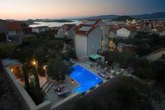 Ferienhaus, Exklusive Unterkunft - Villa Kos - Ferienunterkunft in Murter (22 Personen)