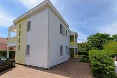 Ferienhaus - Apartman A22 - Ferienunterkunft in Sukosan (2 Personen)