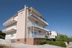 Ferienwohnung - Eta's Apartment - Ferienunterkunft in Seget Donji (8 Personen)