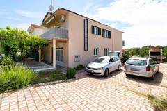 Ferienwohnung - Apartments Mime 1&2 - Ferienunterkunft in Rogoznica (8 Personen)