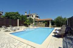 Ferienhaus - Villa Golf House - Ferienunterkunft in Liznjan (10 Personen)