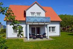 Ferienhaus - Ferienunterkunft in Glowe (4 Personen)