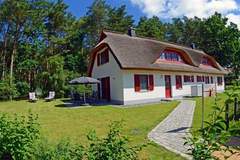 Ferienhaus - Ferienunterkunft in Glowe (4 Personen)