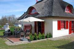 Ferienhaus - Ferienunterkunft in Glowe (4 Personen)