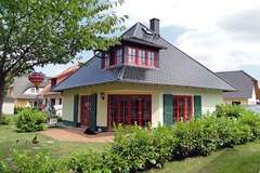 Ferienhaus - Ferienunterkunft in Glowe (6 Personen)