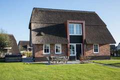 Ferienhaus, Exklusive Unterkunft - Friese Meren Villa's 15 - Ferienunterkunft in Delfstrahuizen (10 Personen)