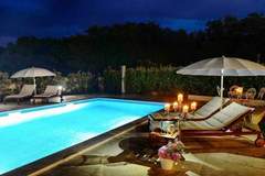 Ferienhaus, Exklusive Unterkunft - Ferienunterkunft in Porec (12 Personen)