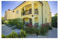 Ferienhaus - Ferienunterkunft in Funtana (3 Personen)