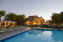Ferienhaus - Ferienunterkunft in Cortona (24 Personen)
