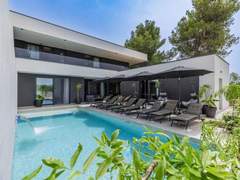 Ferienhaus, Exklusive Unterkunft - Ferienhaus, Villa Nika