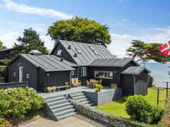 Ferienhaus - Ferienhaus Sten - 30m from the sea
