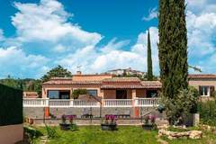 Ferienhaus - VILLA JEN'UKA - Ferienunterkunft in Callian (6 Personen)