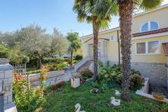 Ferienhaus - Ferienunterkunft in Porec (6 Personen)