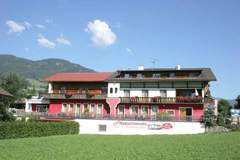 Ferienwohnung - Gartenparadies - Ferienunterkunft in Kaltenbach-Stumm (8 Personen)