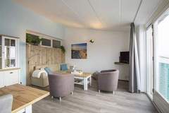 Ferienwohnung - Strandslag 215 - Ferienunterkunft in Julianadorp aan Zee (4 Personen)