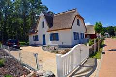 Ferienhaus - Ferienunterkunft in Glowe (5 Personen)