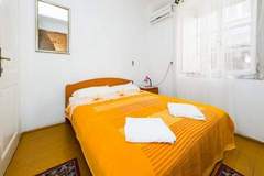 Ferienwohnung - Rooms Kisic - Double Room with Private External Bathroom - Ferienunterkunft in Dubrovnik (2 Personen)