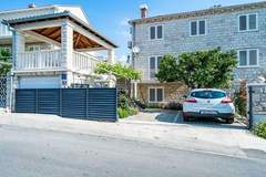 Ferienwohnung - Apartments Vulicevic - Apartment Vulicevic A1 ( free private parking ) - Ferienunterkunft in Dubrovnik (6 Personen)