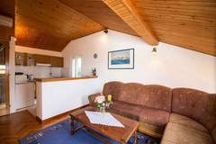 Ferienwohnung - Apartment Srđ - Two-Bedroom Apartment with Balcony and Sea View - Ferienunterkunft in Dubrovnik (4 Personen)