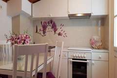 Ferienwohnung - Apartment Little Star - Two Bedroom Apartment with Terrace - Ferienunterkunft in Dubrovnik (4 Personen)