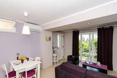 Ferienwohnung - Apartments Gaura - Comfort One-Bedroom Apartment with Terrace - Ferienunterkunft in Dubrovnik (2 Personen)