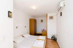 Ferienwohnung - Guest House Misita - Triple Room with Balcony and Sea View - Ferienunterkunft in Dubrovnik (3 Personen)