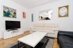 Ferienwohnung - Apartment Iva 31 - Two-Bedroom Apartment with Balcony and City View - Ferienunterkunft in Dubrovnik (5 Personen)