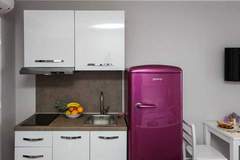 Ferienwohnung - Villa Mirjana - Standard Studio Apartment with Terrace and Sea View (Lavanda) - Ferienunterkunft in Mlini (2 Personen)