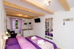Ferienwohnung - Lavender Garden Apartments - Studio Apartment (First Floor) - APT 3 - Ferienunterkunft in Dubrovnik (2 Personen)