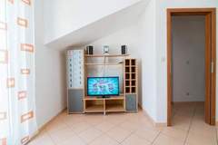 Ferienwohnung - Apartments Batinic - Two Bedroom Apartment with Terrace and Sea View (ST) - Ferienunterkunft in Supetar (4 Personen)