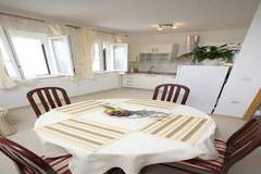 Ferienwohnung - Apartments Villa Grlica - One Bedroom Apartment with Terrace and Sea View (A1) - Ferienunterkunft in Sutivan (3 Personen)