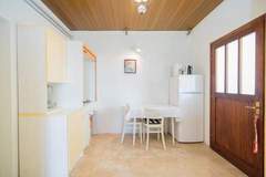 Ferienwohnung - Apartments Veve - Superior Studio Apartment with Terrace  Sea View(Vesna) (ST) - Ferienunterkunft in Postira (3 Personen)