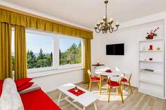 Ferienwohnung - Guest House Villa Nina- One Bedroom Apartment with Sea View (Apt1) - Ferienunterkunft in Mlini (4 Personen)