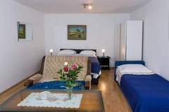 Ferienwohnung - Guest House Kusalo- One Bedroom Apartment with Terrace (Apartman 4) - Ferienunterkunft in Dubrovnik (4 Personen)