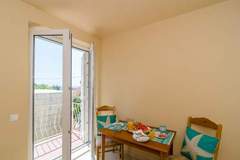 Ferienwohnung - Apartments Bonavista - Superior Two Bedroom Apartment with Balcony and Sea View (A1) - Ferienunterkunft in Dubrovnik (4 Personen)