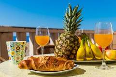 Ferienwohnung - Apartments Bonavista - Premium Two Bedroom Apartment with Balcony and Sea View (A2) - Ferienunterkunft in Dubrovnik (4 Personen)