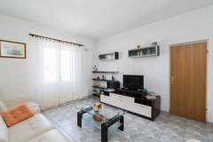 Ferienwohnung - Apartment Alana - Two Bedroom Apartment with Terrace and Sea View - (ST) - Ferienunterkunft in Supetar (4 Personen)