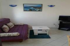 Ferienwohnung - Apartments Magda - Two Bedroom Apartment with Balcony and Sea View(A3) - (ST) - Ferienunterkunft in Supetar (5 Personen)