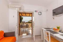 Ferienwohnung - Apartments Magdalena - Apartment with Sea View and Terrace (A3) - Ferienunterkunft in Bol (3 Personen)