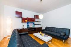 Ferienwohnung - Apartment Valonija - Two Bedroom Apartment with Terrace and Garden View - Ferienunterkunft in Dubrovnik (6 Personen)